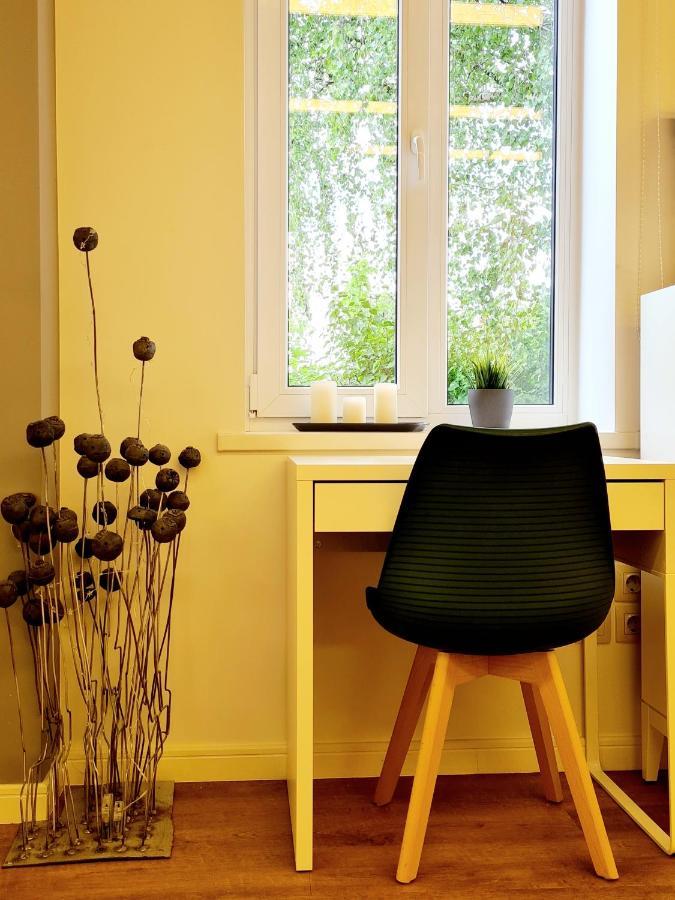 Railway Bed Hostel Каунас Экстерьер фото